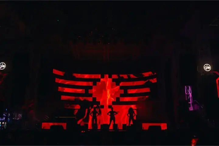 Mega Discoteca Tineretului — moment din galerie 098