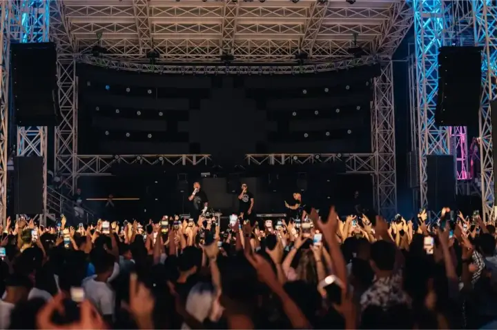 Mega Discoteca Tineretului — moment din galerie 108